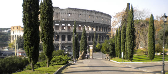 Vicini a tutti i più celebri monumenti di Roma